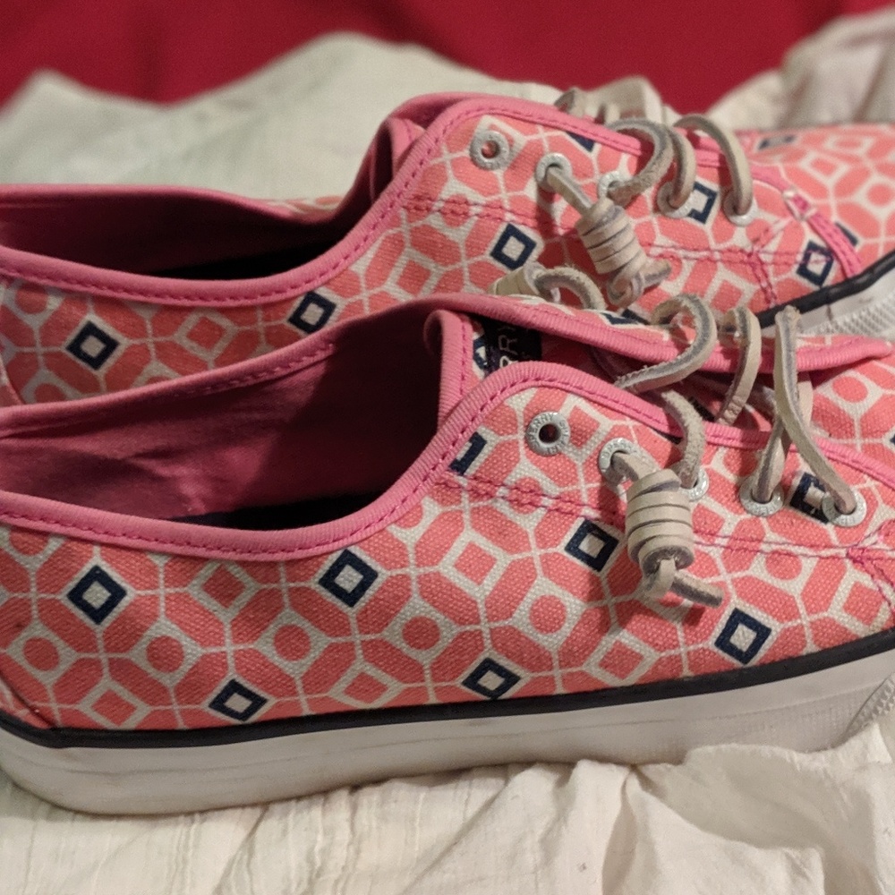 Shoes - Picture 2 of 2